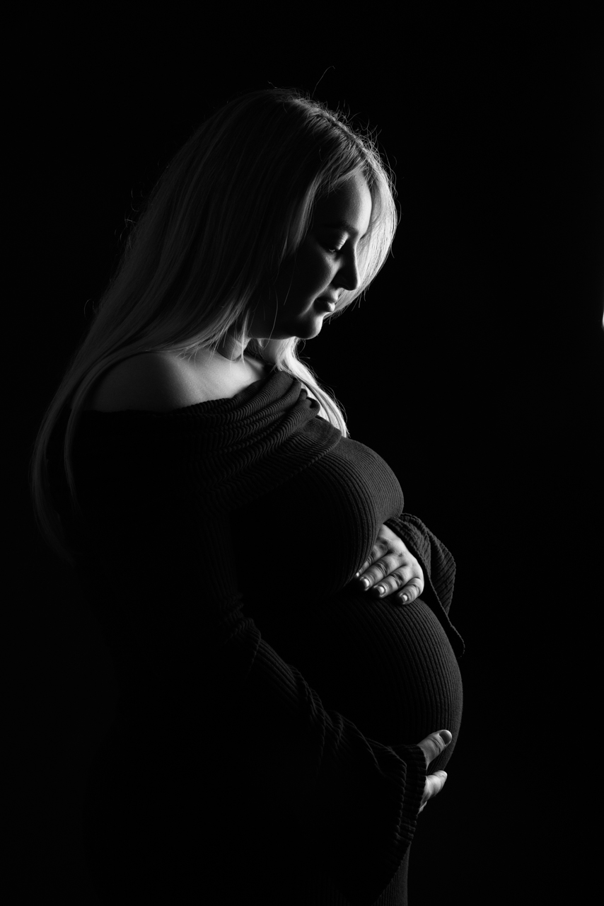 Zwangerschapsfotoshoot in de studio van Lisette in Maassluis