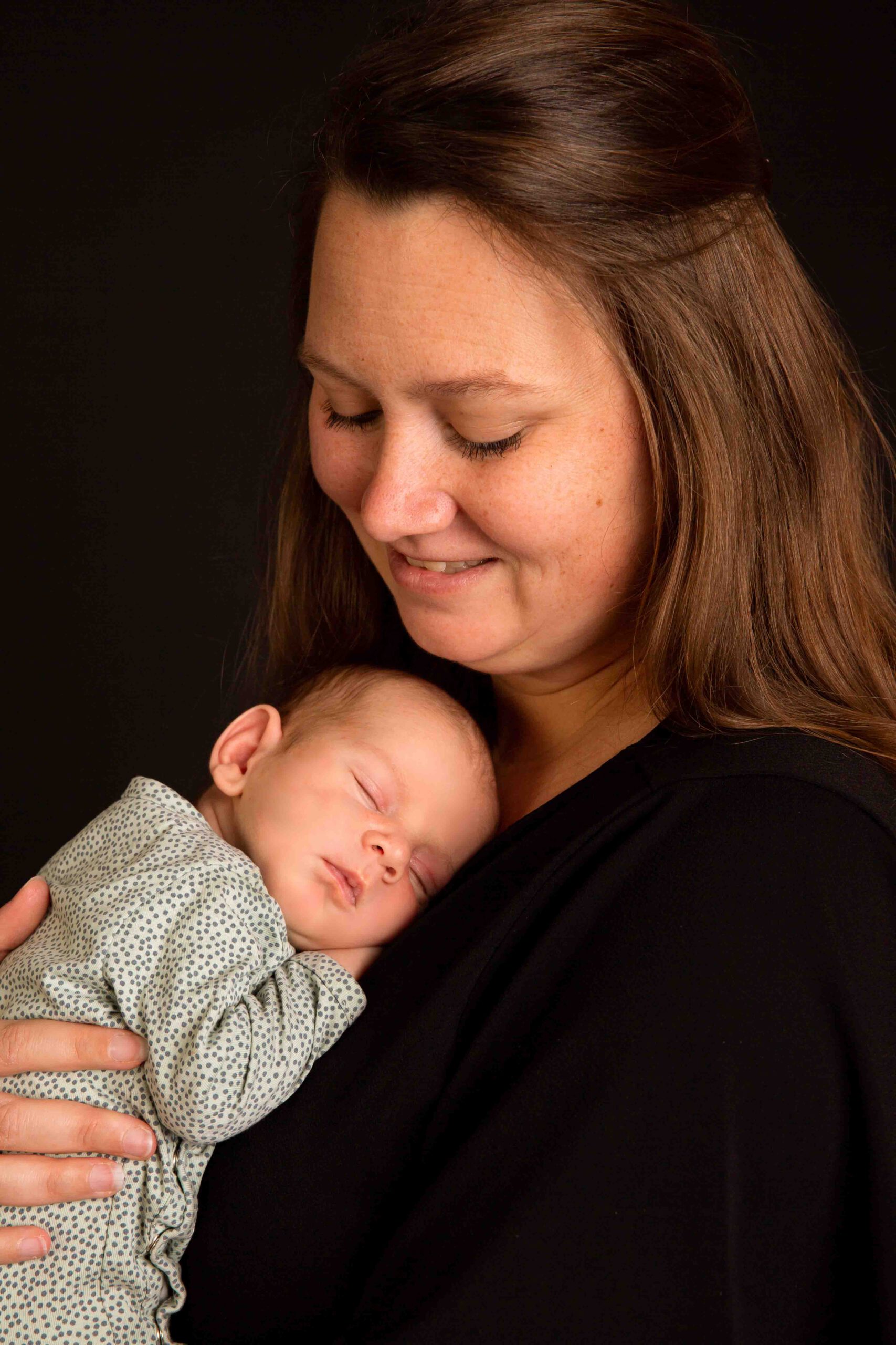 017-newbornshoot-studio-maassluis minishoot zwangerschap in studio