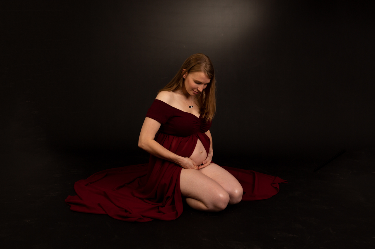 021-zwangerschapshoot-studio-jurken