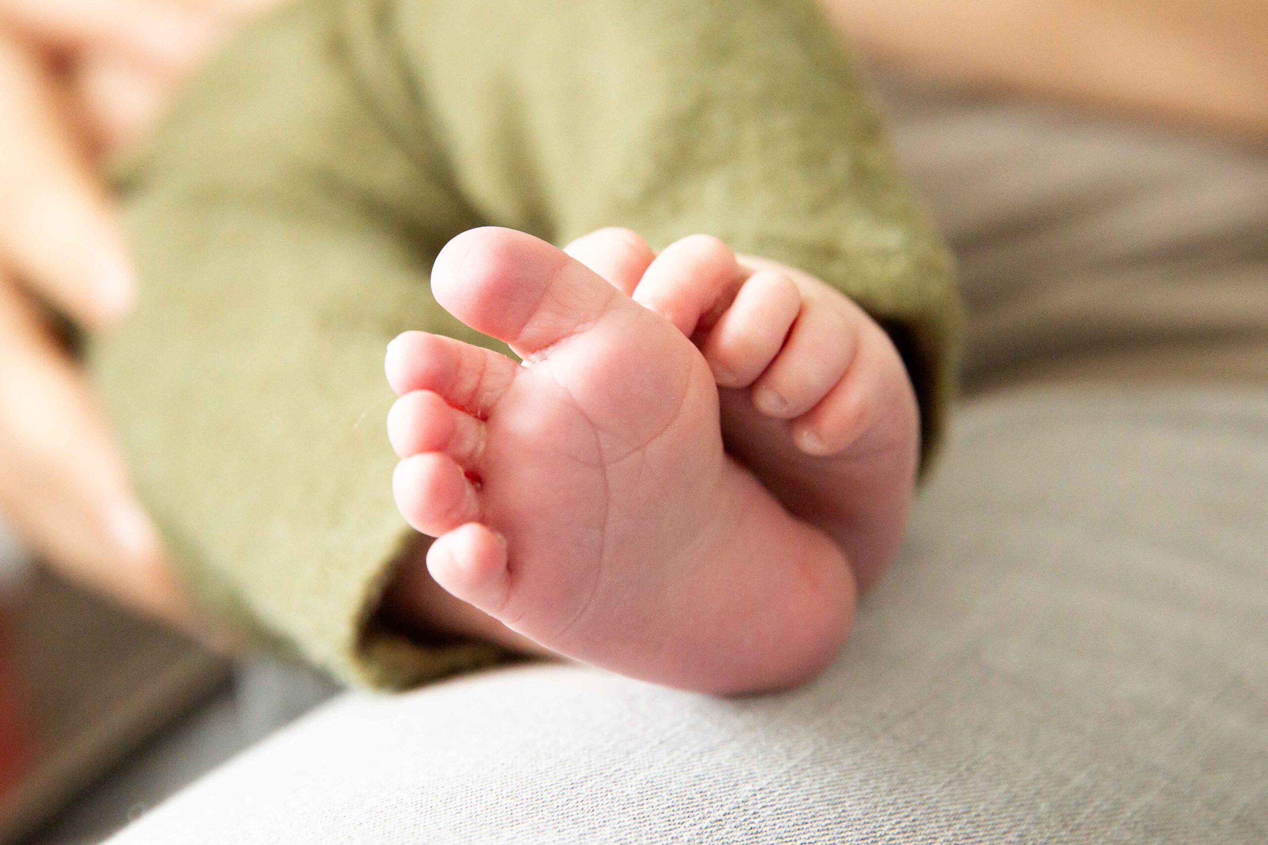 voetjes van newborn