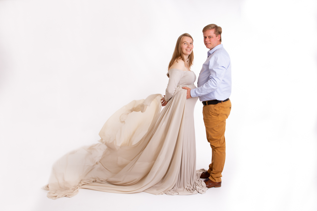 040-zwangerschapshoot-studio-jurken