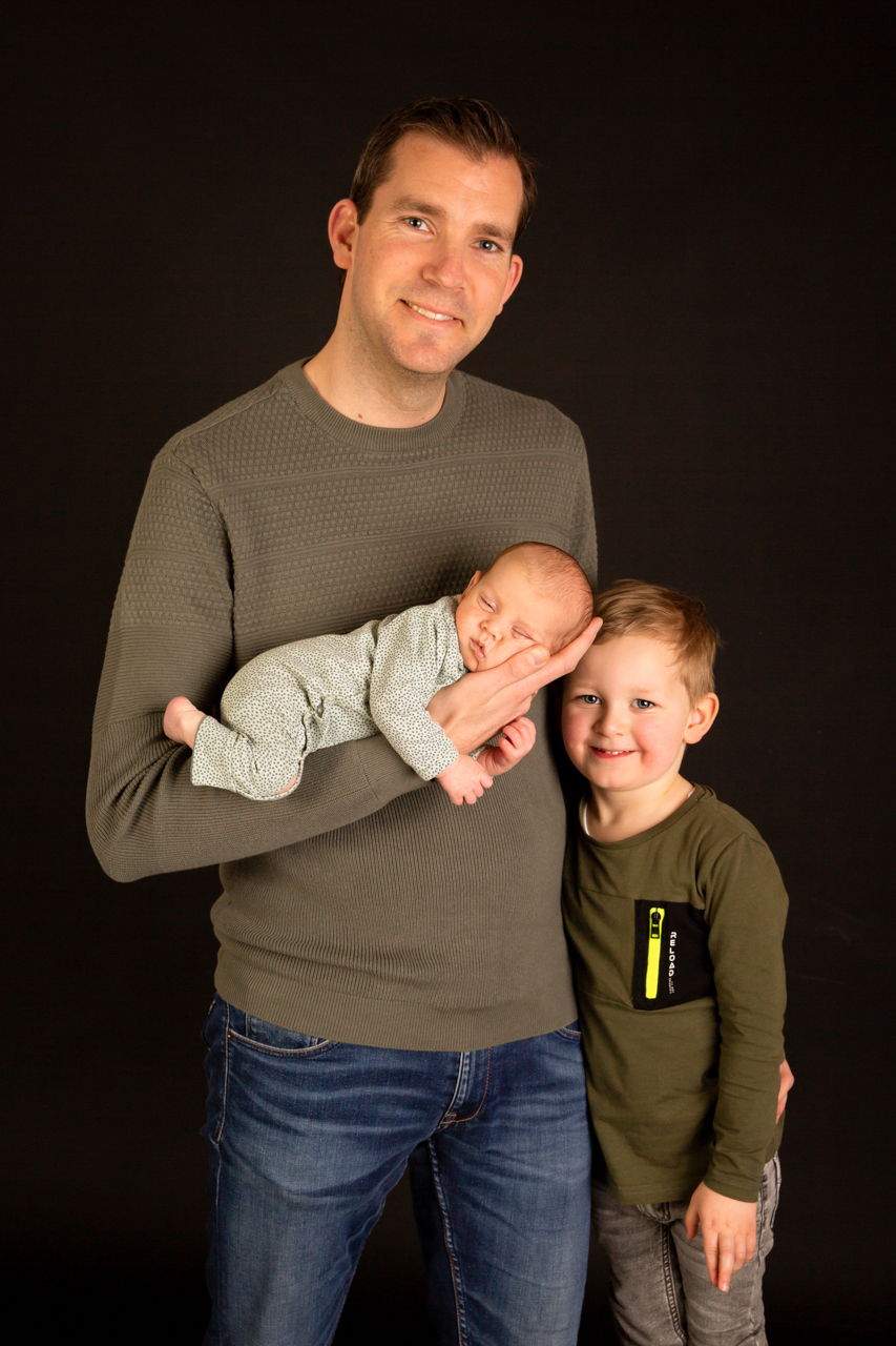 049-newborn-studio-maassluis cakesmashshoot in mijn studio in maassluis